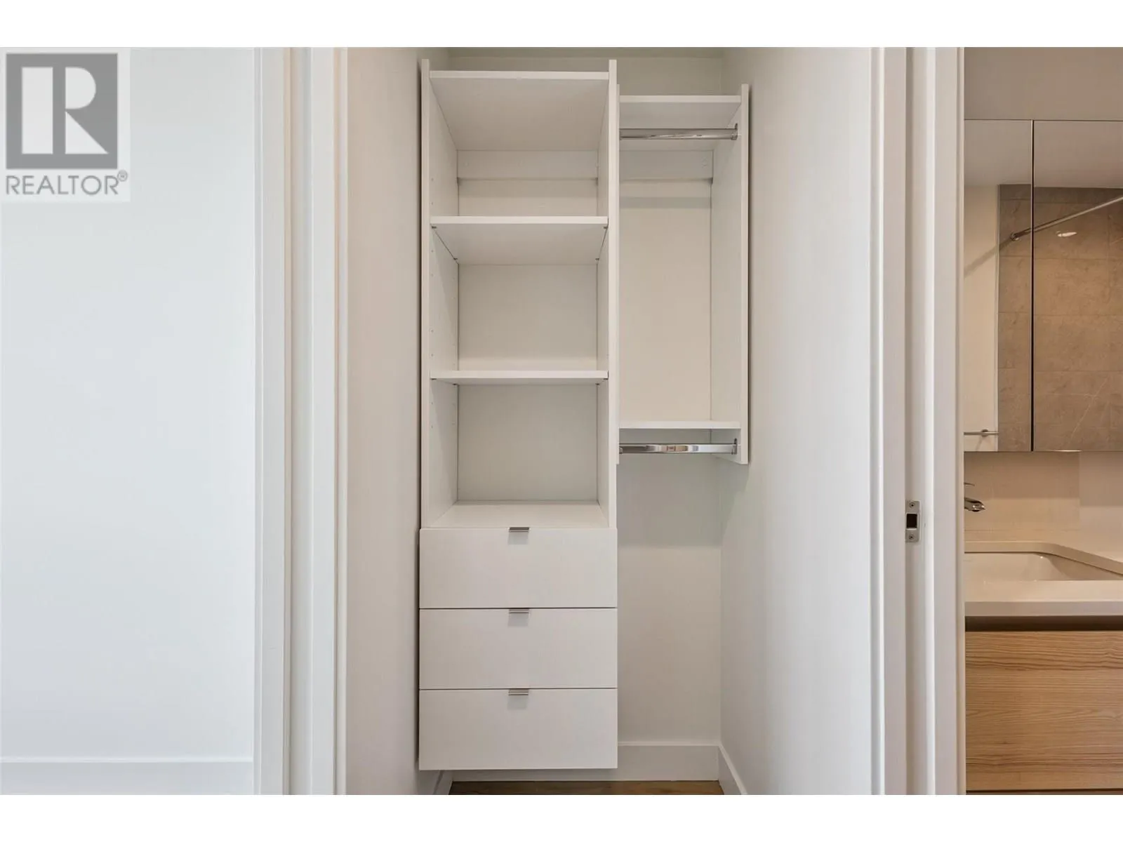 238 Leon Avenue Unit# 1805