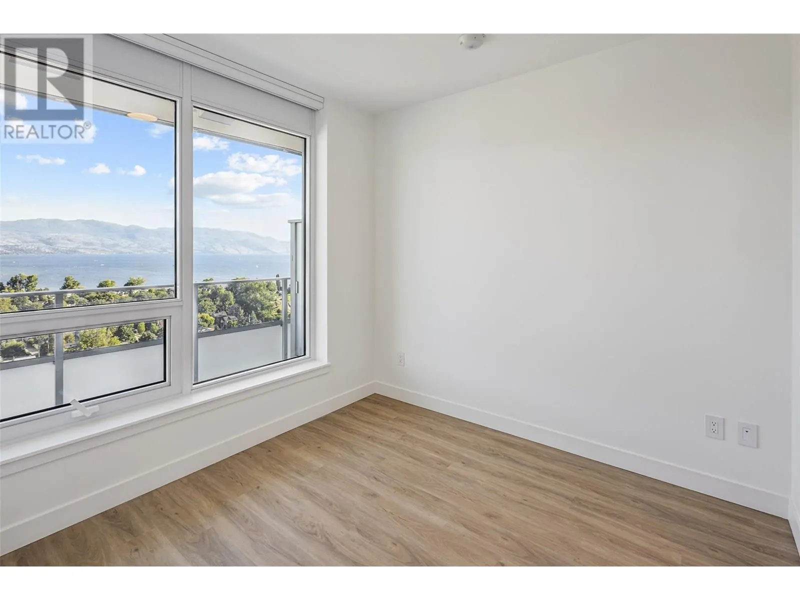 238 Leon Avenue Unit# 1805