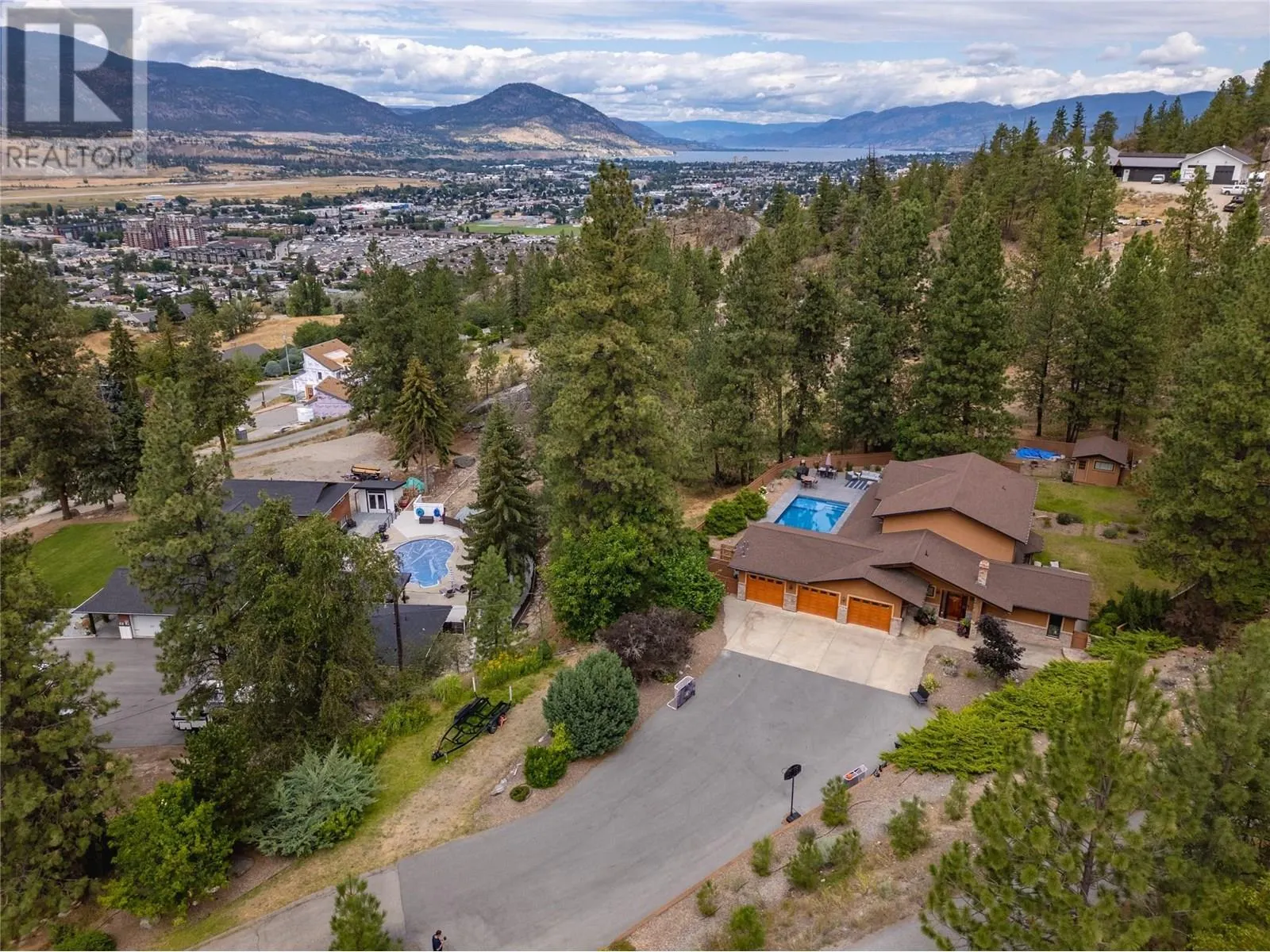 3948 Valleyview Road