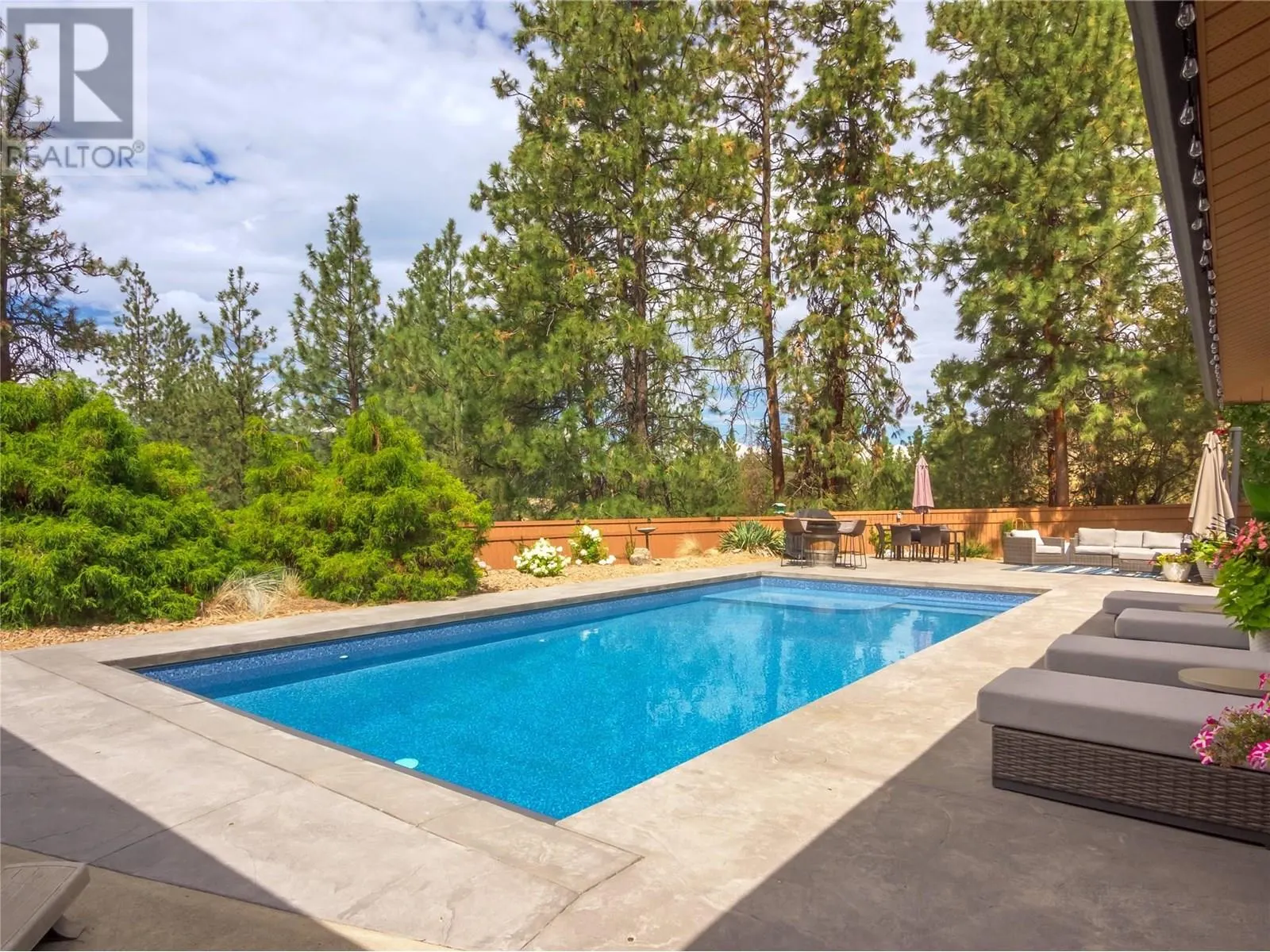 3948 Valleyview Road