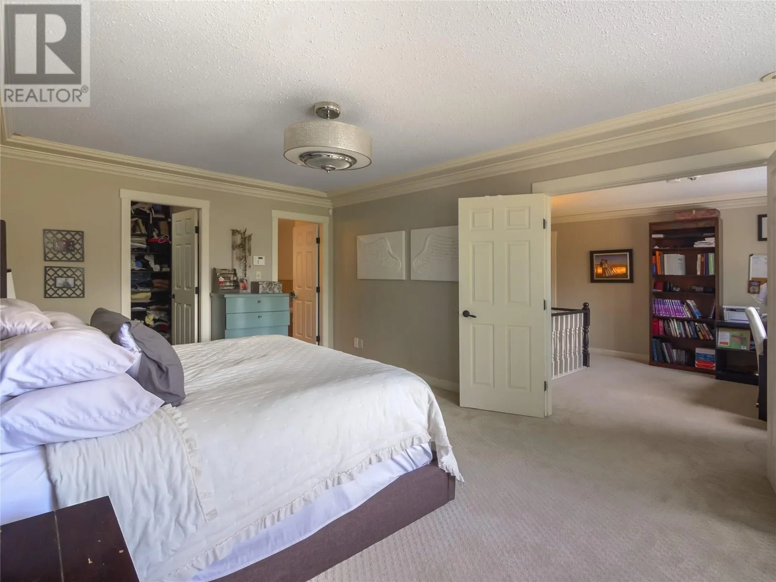 3948 Valleyview Road