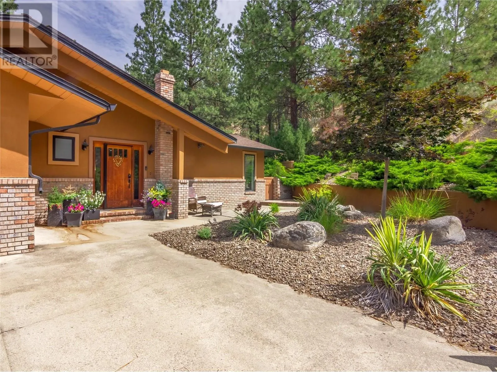 3948 Valleyview Road