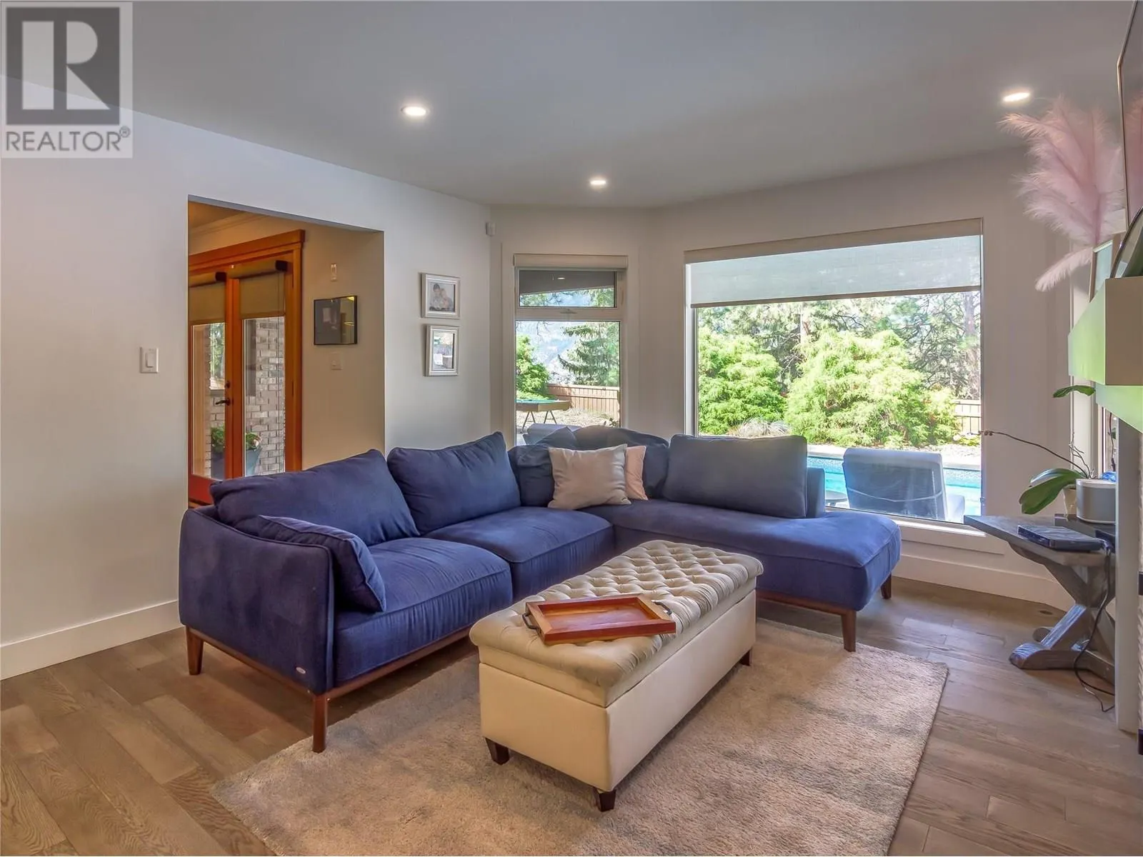 3948 Valleyview Road