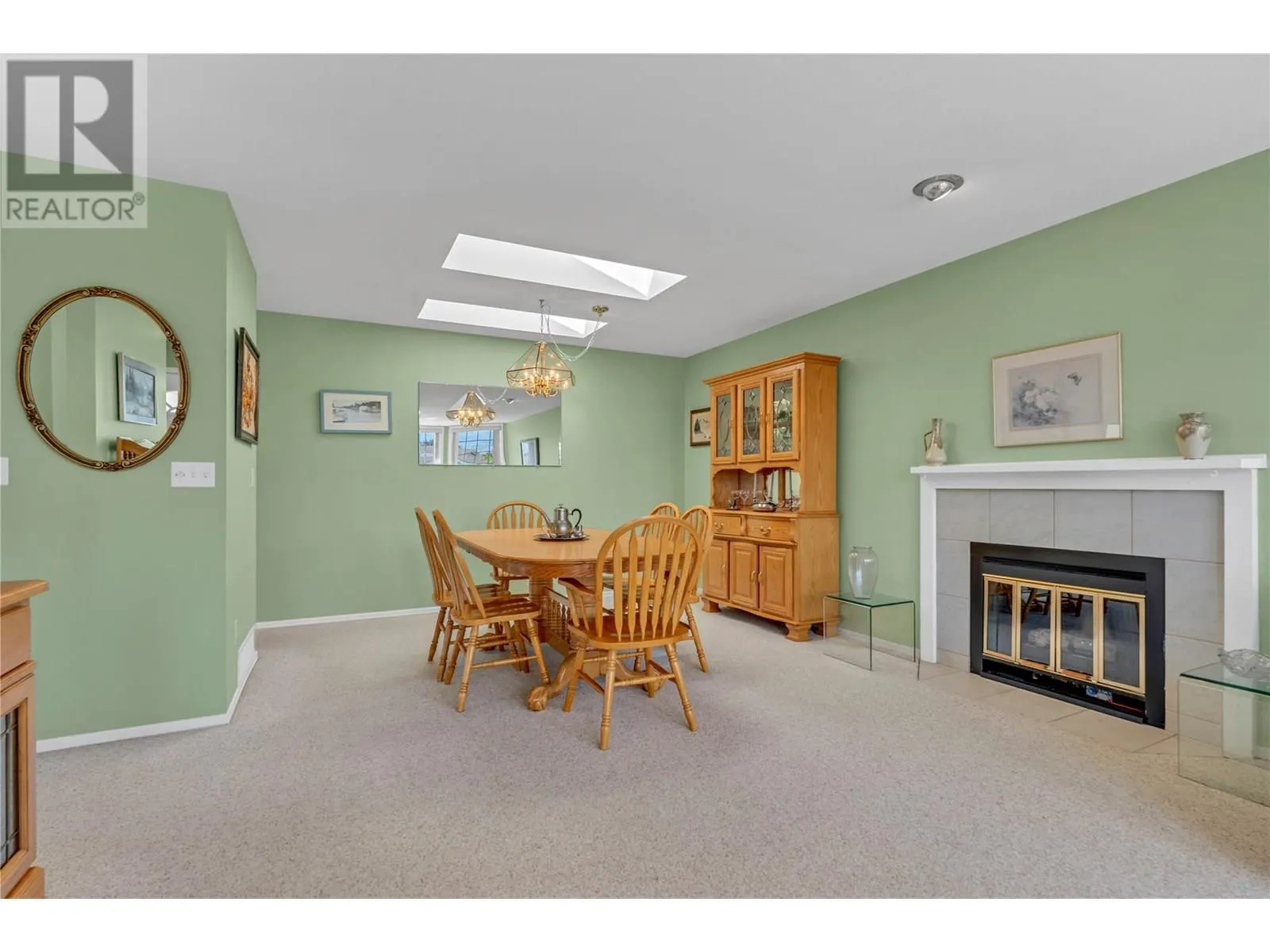 210 Sandpiper Crescent