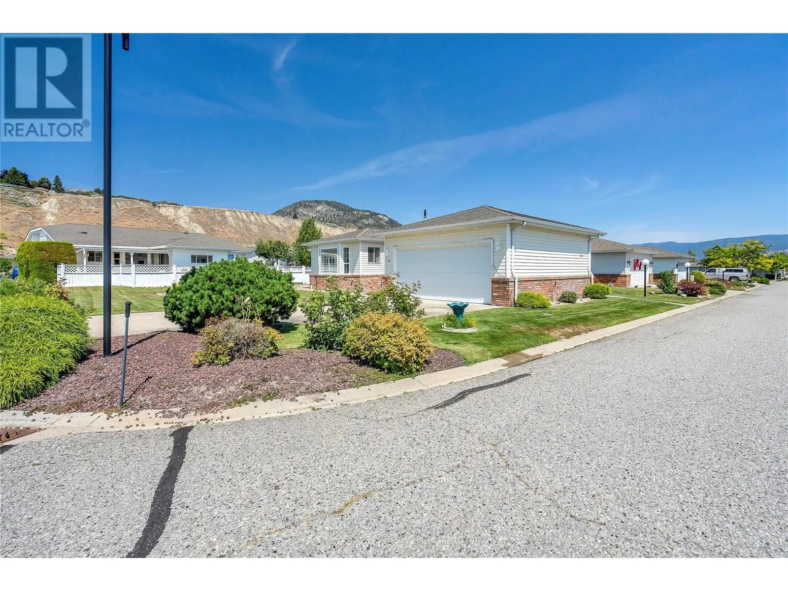 210 Sandpiper Crescent