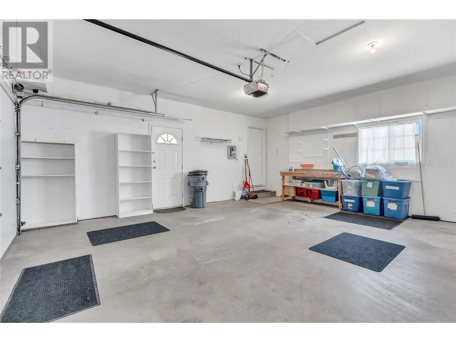 210 Sandpiper Crescent