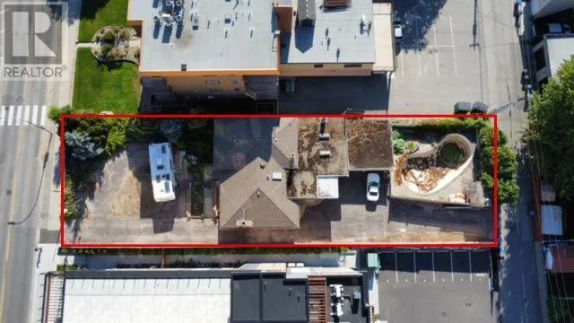 594 Lakeshore Drive