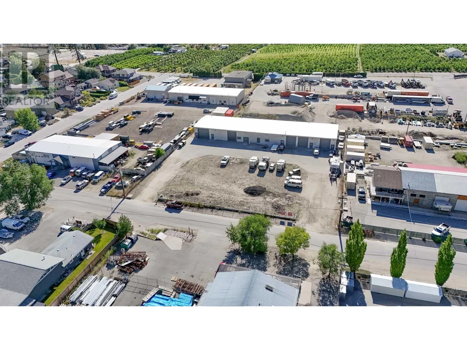 9207 James Avenue Unit# Yard Space