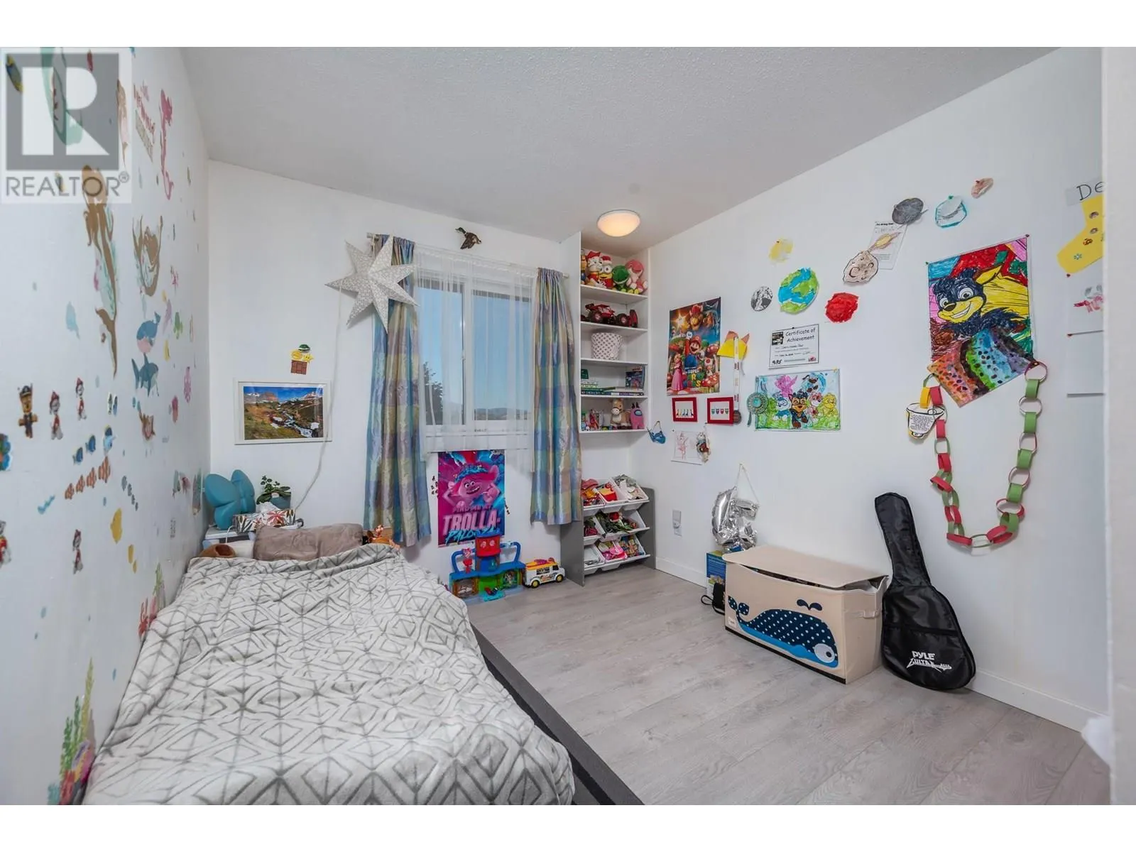 1803 20 Avenue