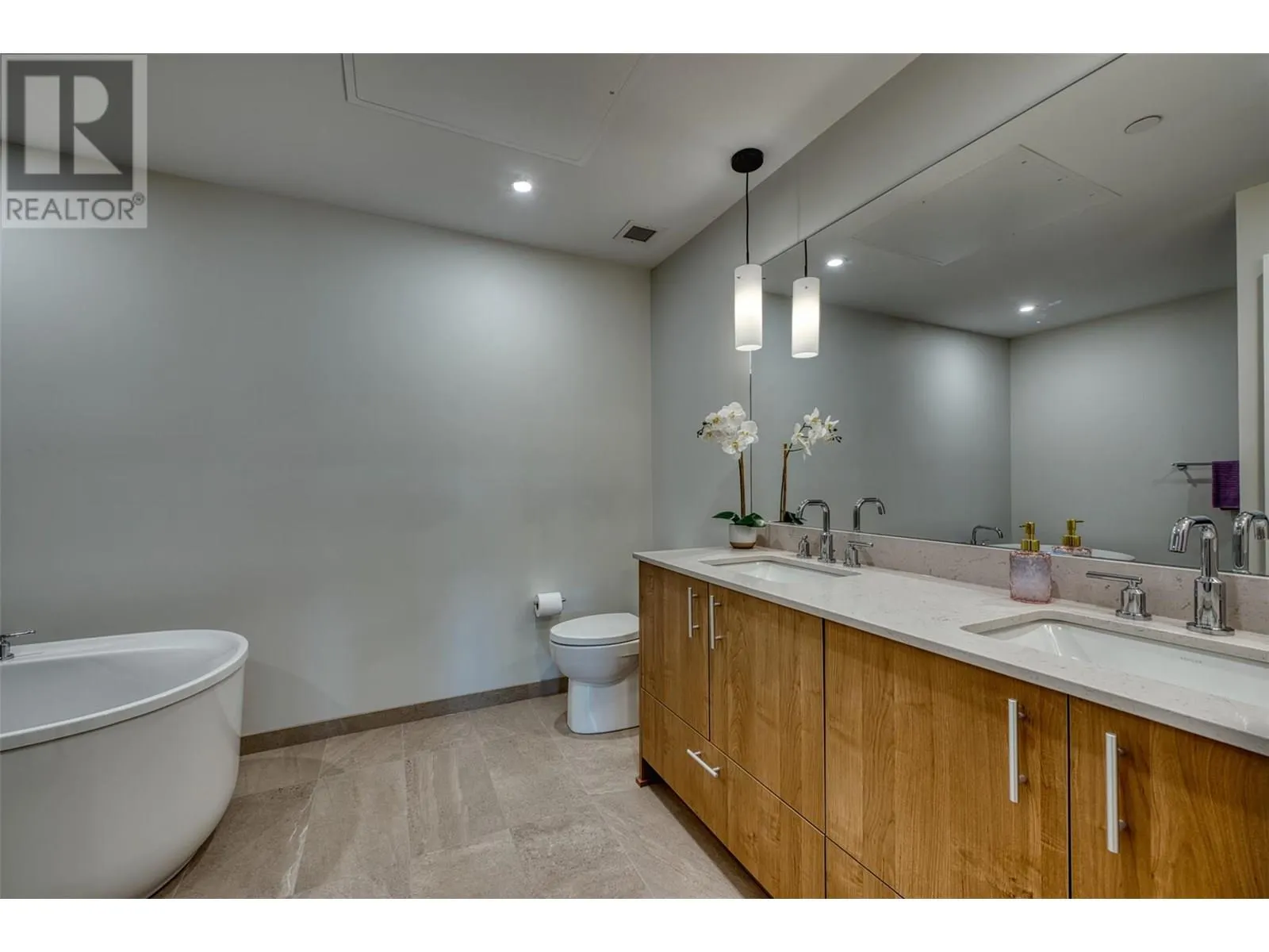 9652 Benchland Drive Unit# 306