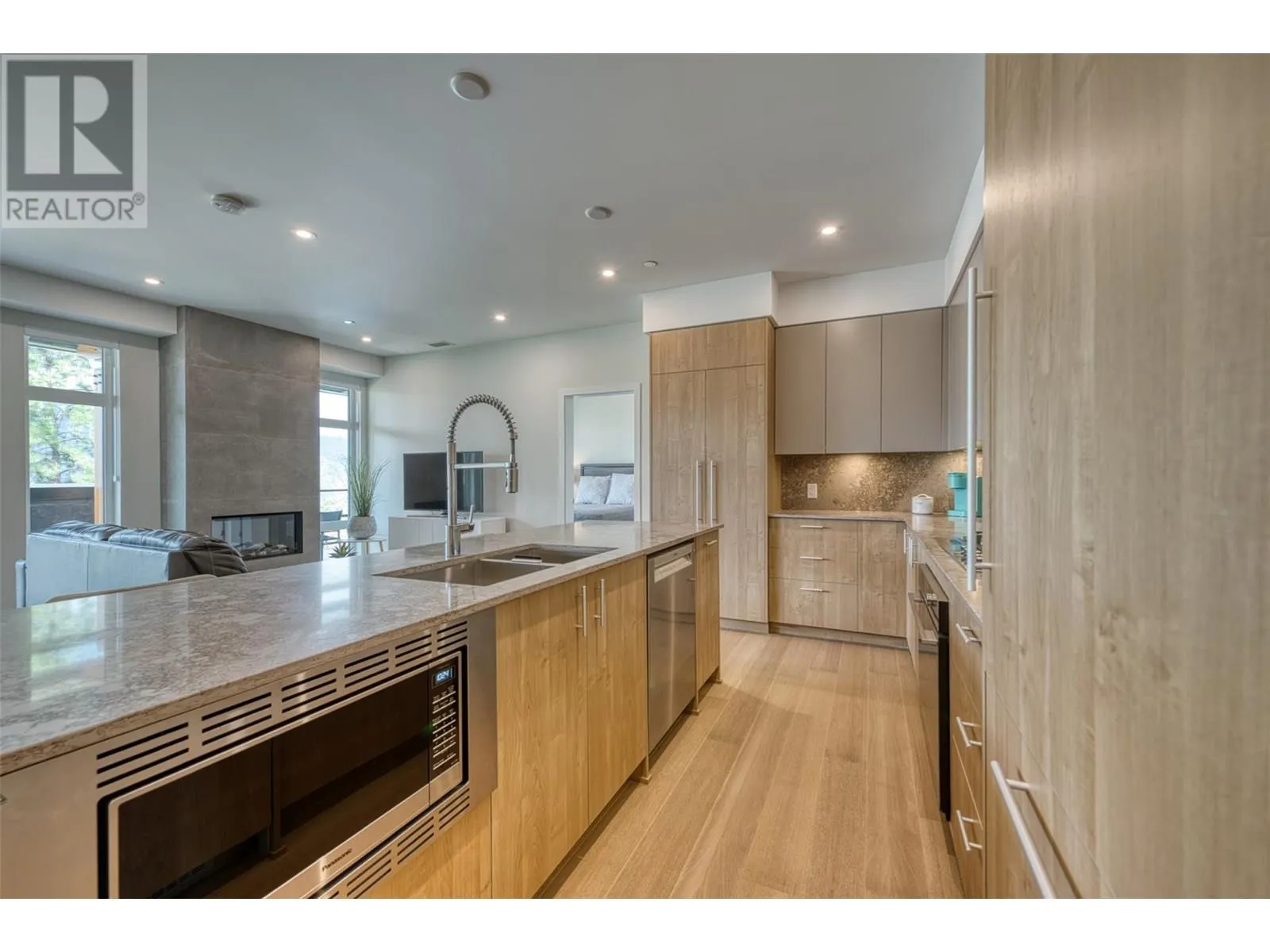 9652 Benchland Drive Unit# 306