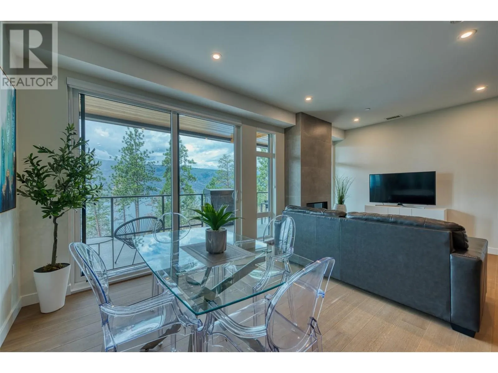 9652 Benchland Drive Unit# 306