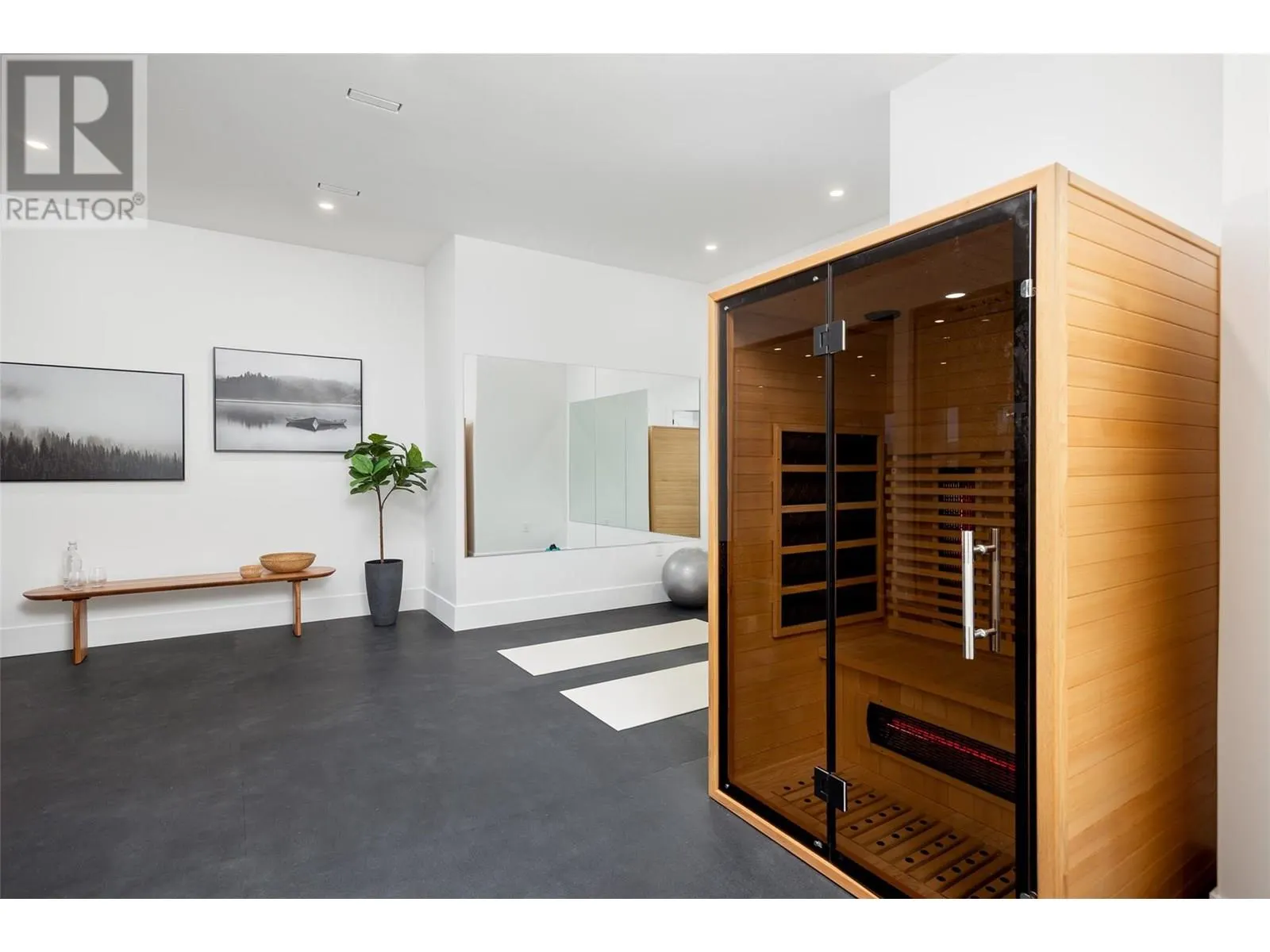 1435 Vineyard Drive