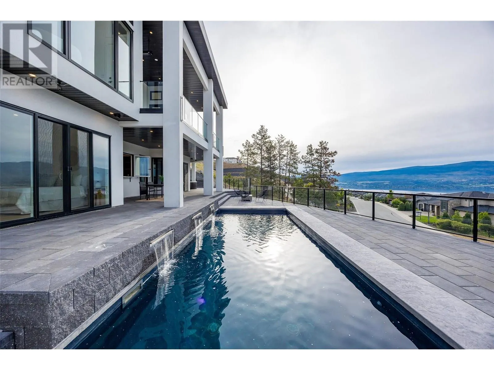 1435 Vineyard Drive
