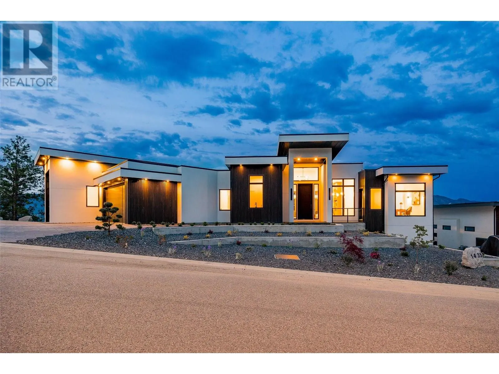 1435 Vineyard Drive