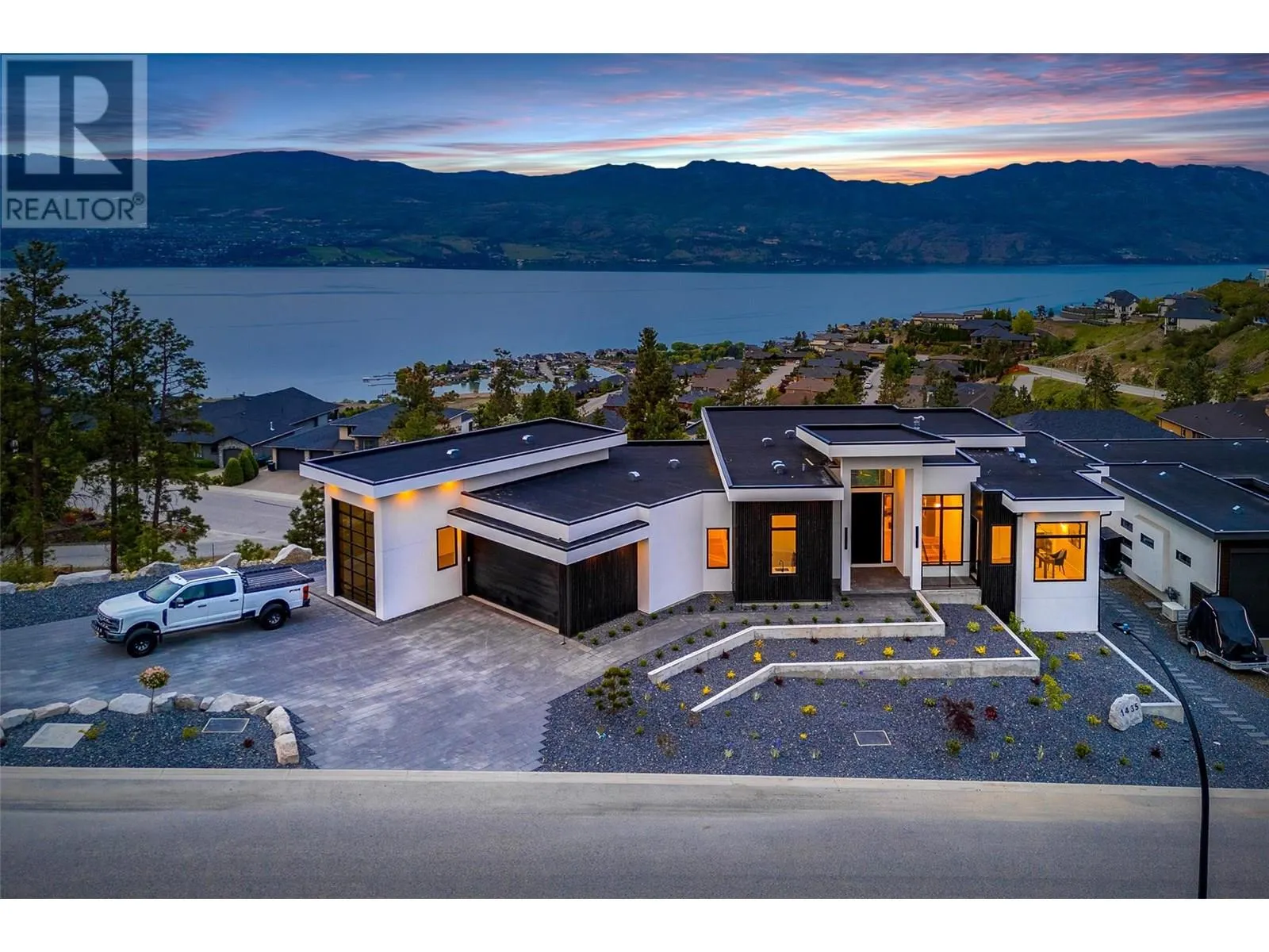 1435 Vineyard Drive
