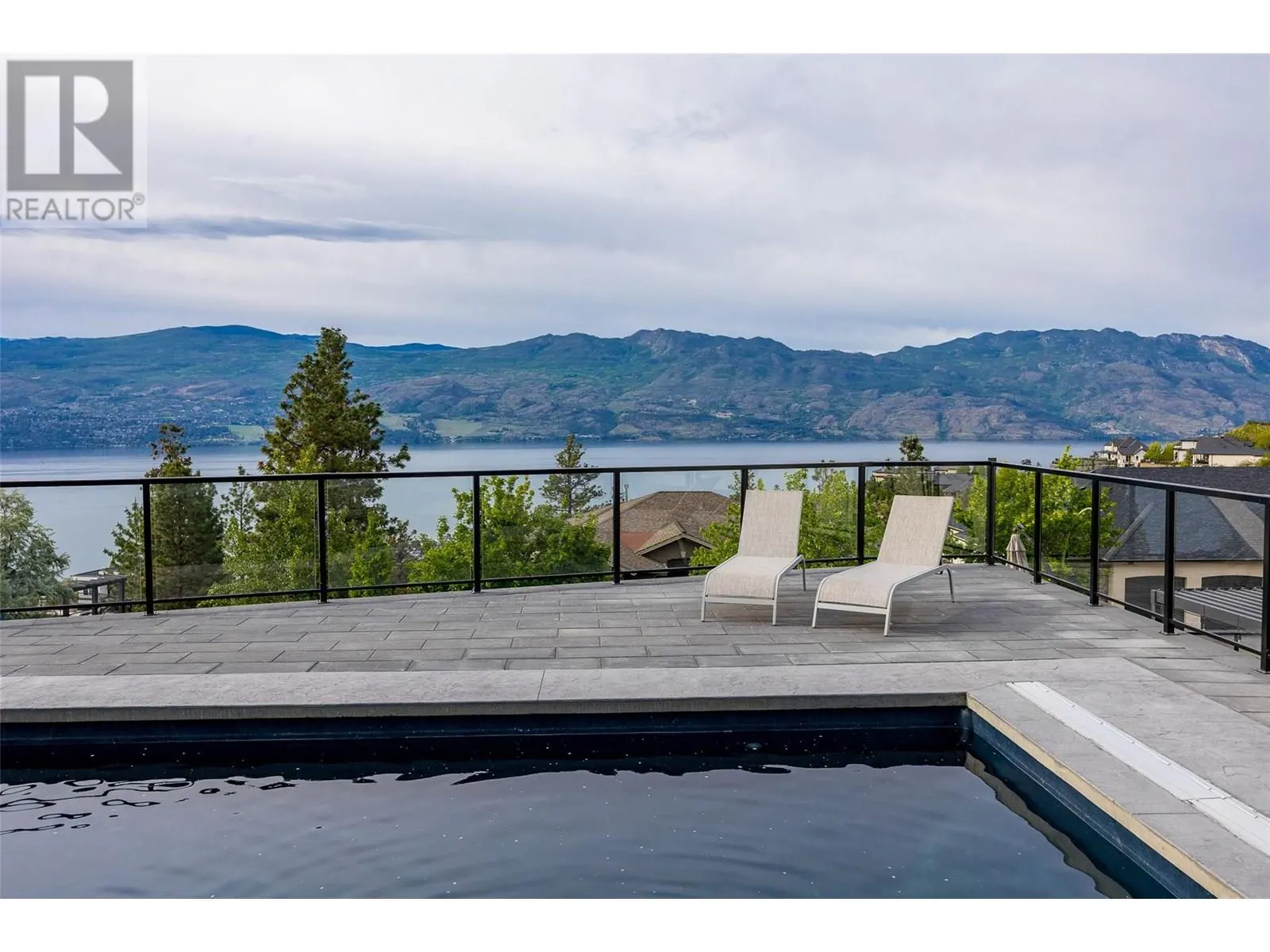 1435 Vineyard Drive