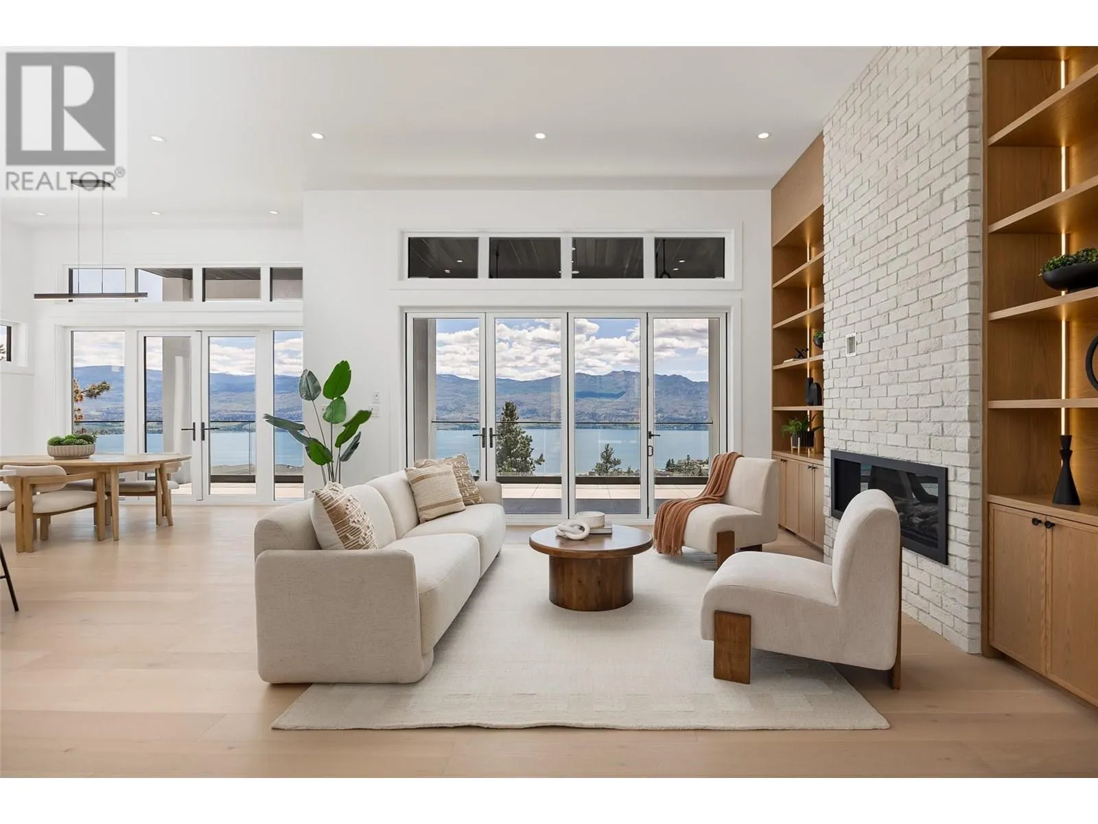 1435 Vineyard Drive