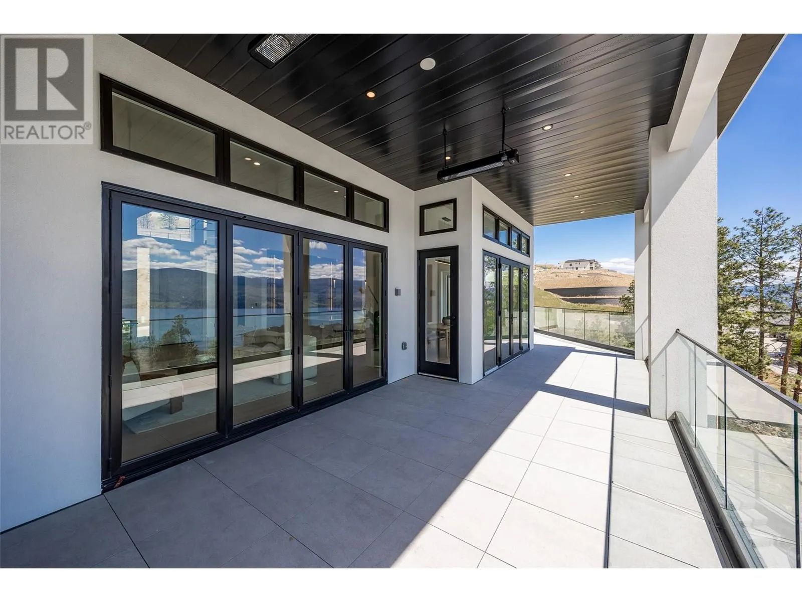 1435 Vineyard Drive