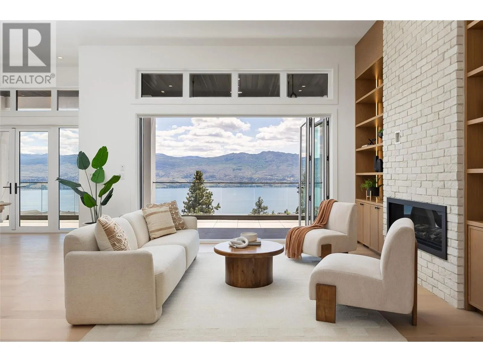 1435 Vineyard Drive