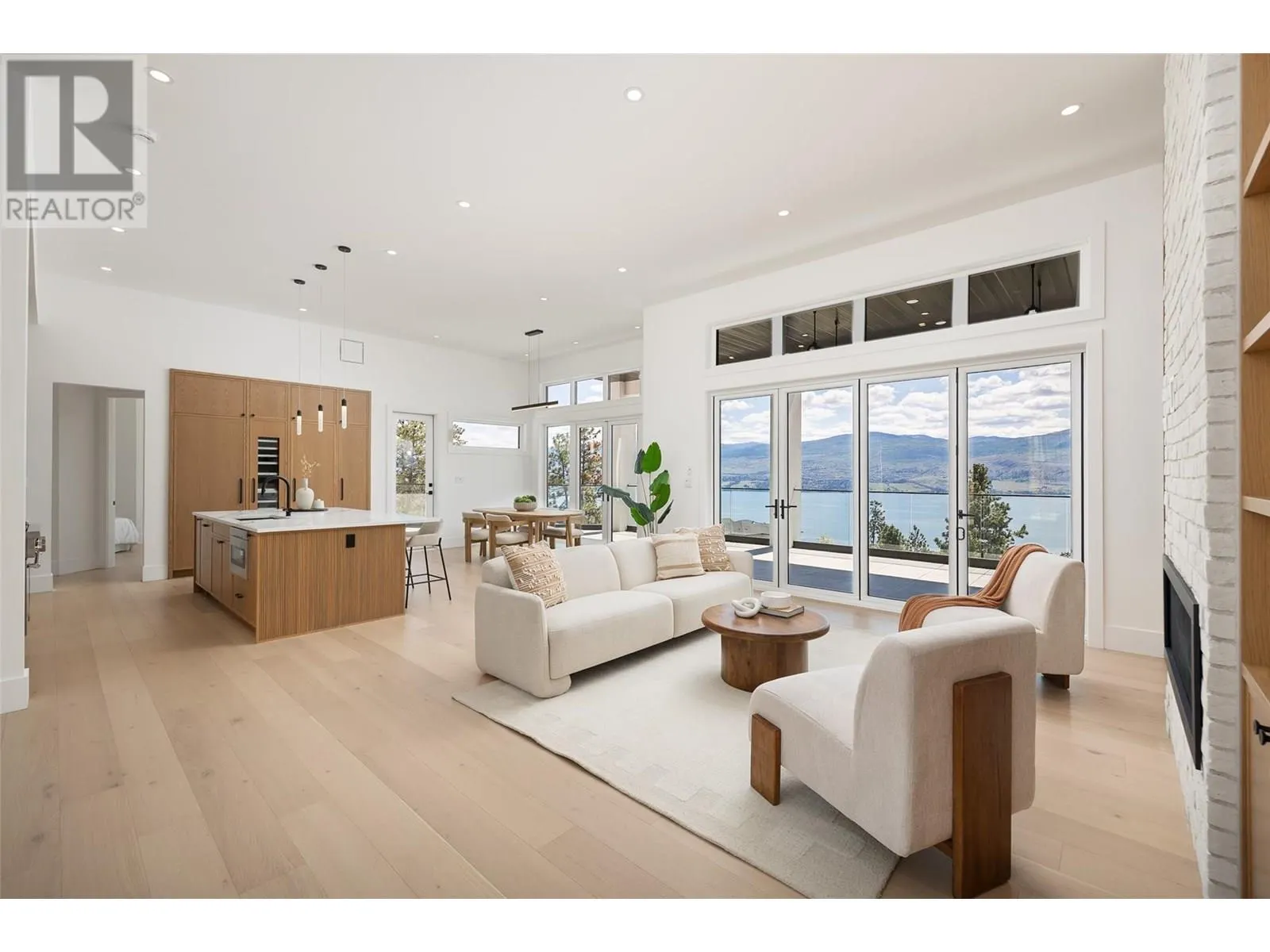 1435 Vineyard Drive