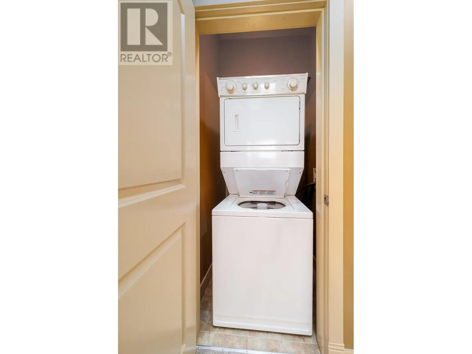 1795 Country Club Drive Unit# 229