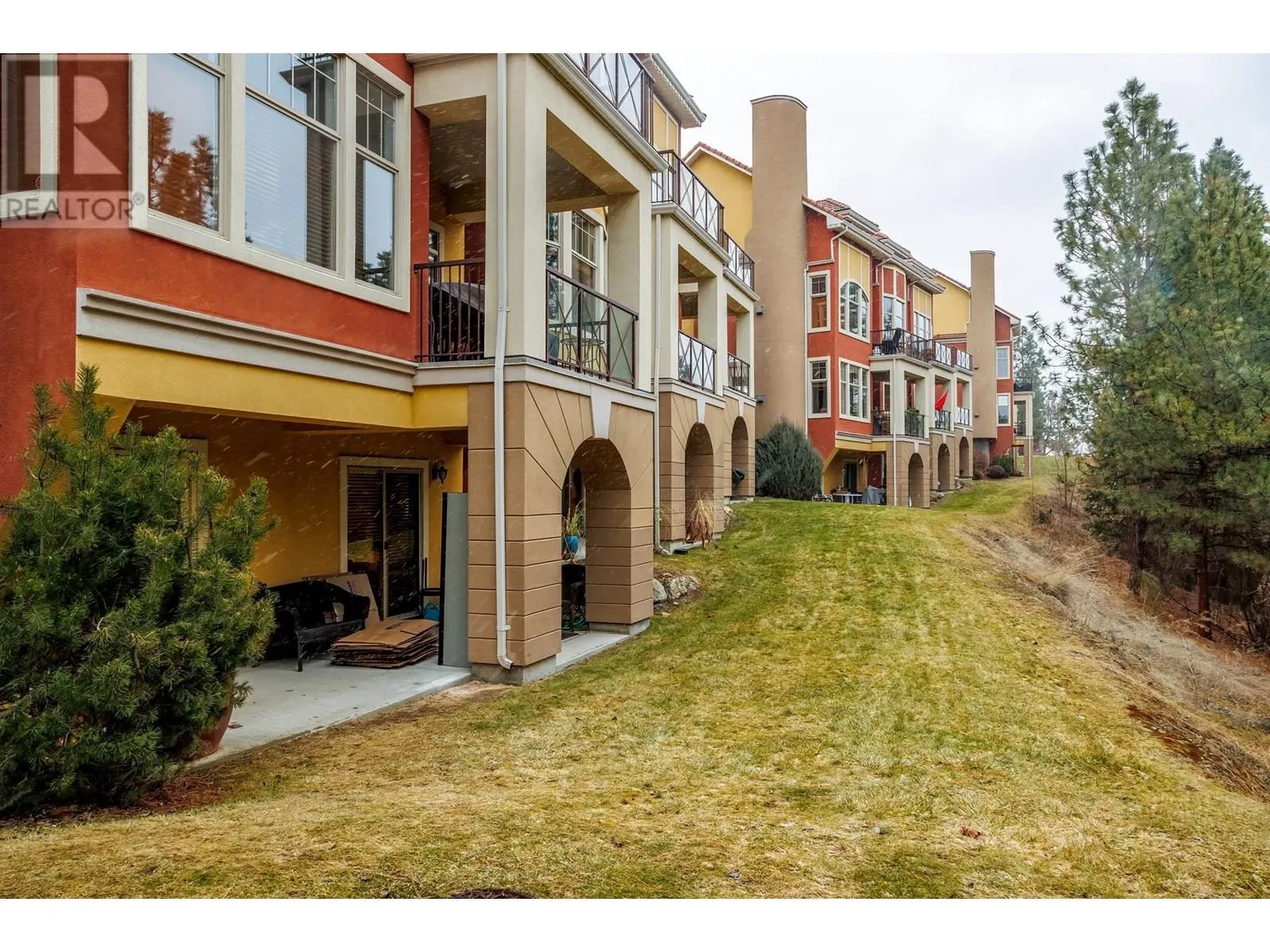 1795 Country Club Drive Unit# 229