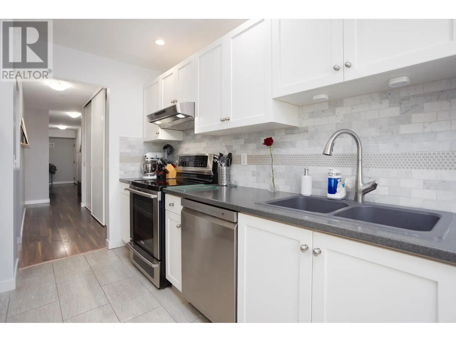1045 Sutherland Avenue Unit# 315A