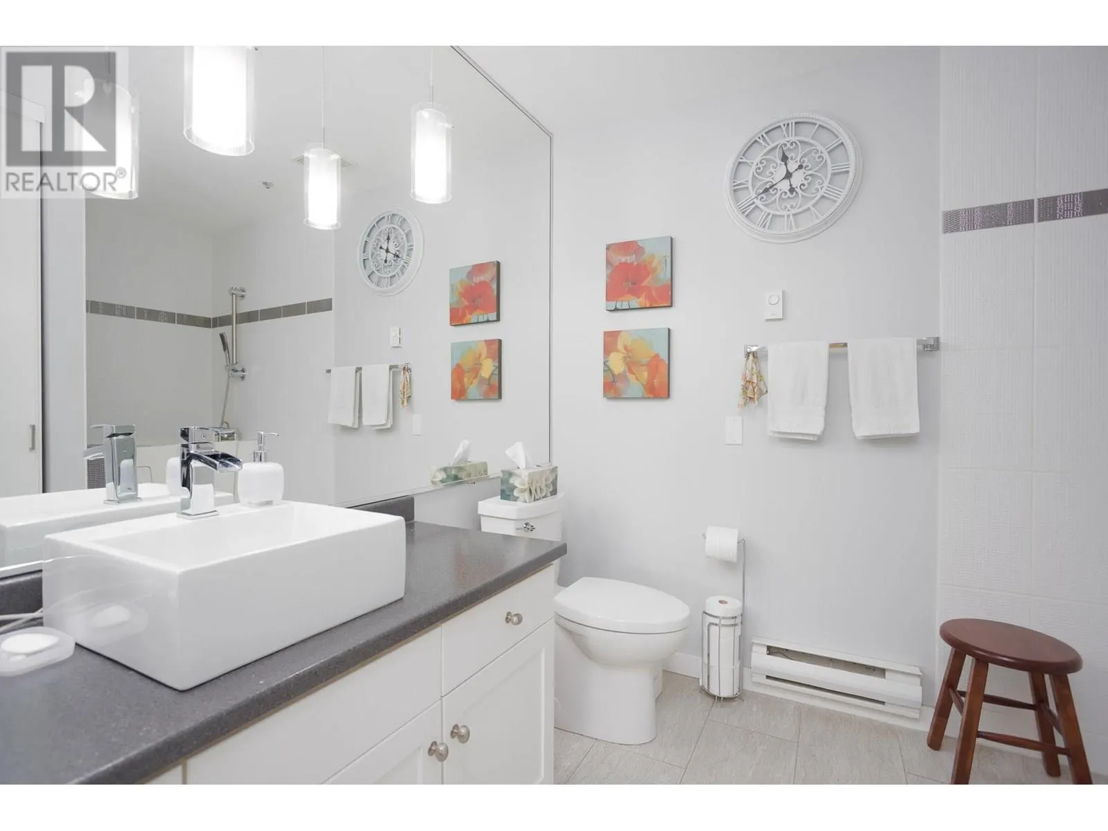 1045 Sutherland Avenue Unit# 315A