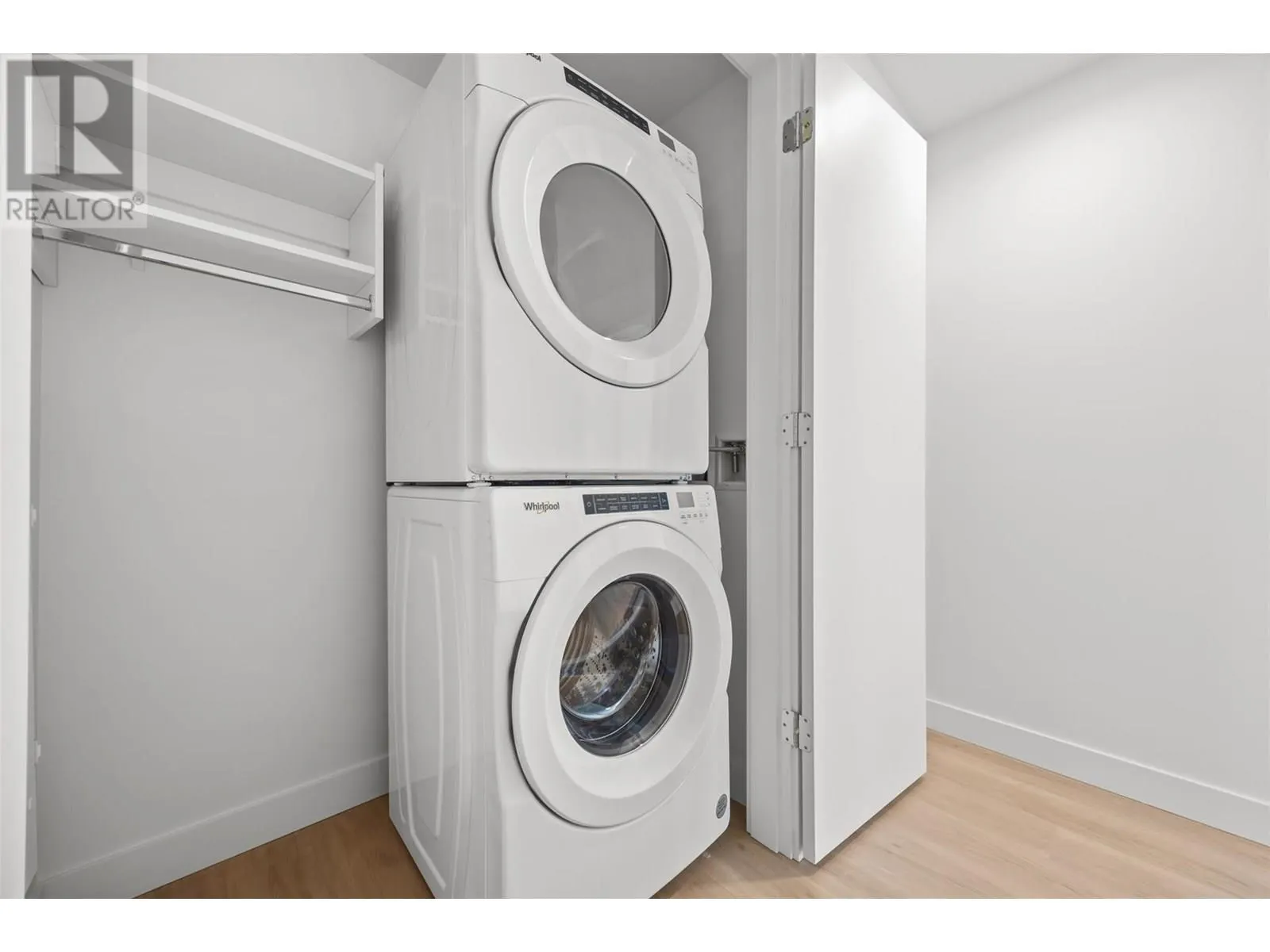 238 Leon Avenue Unit# 702