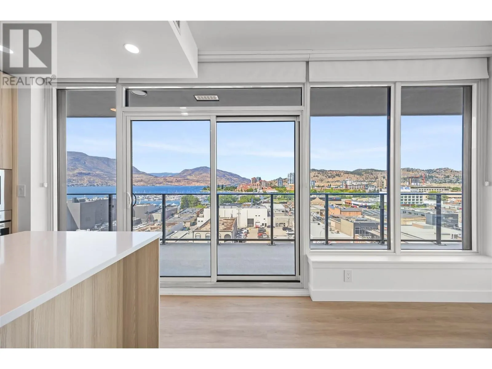 238 Leon Avenue Unit# 702