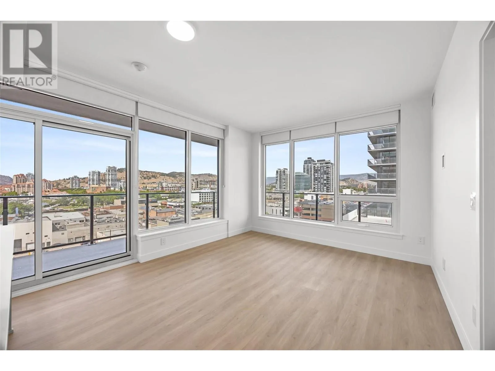 238 Leon Avenue Unit# 702
