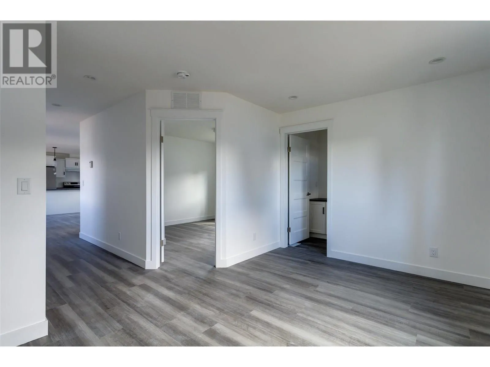 3591 Old Vernon Road Unit# 312