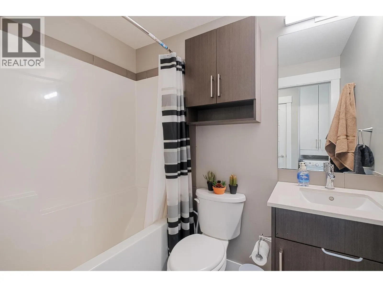 925 Leon Avenue Unit# 311