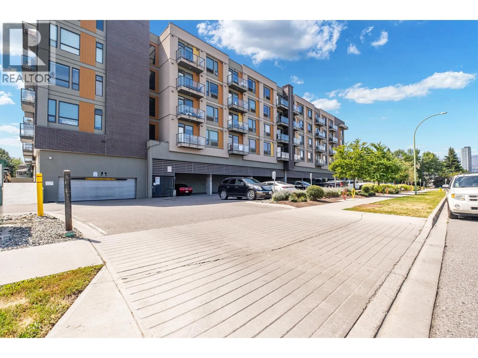 925 Leon Avenue Unit# 311