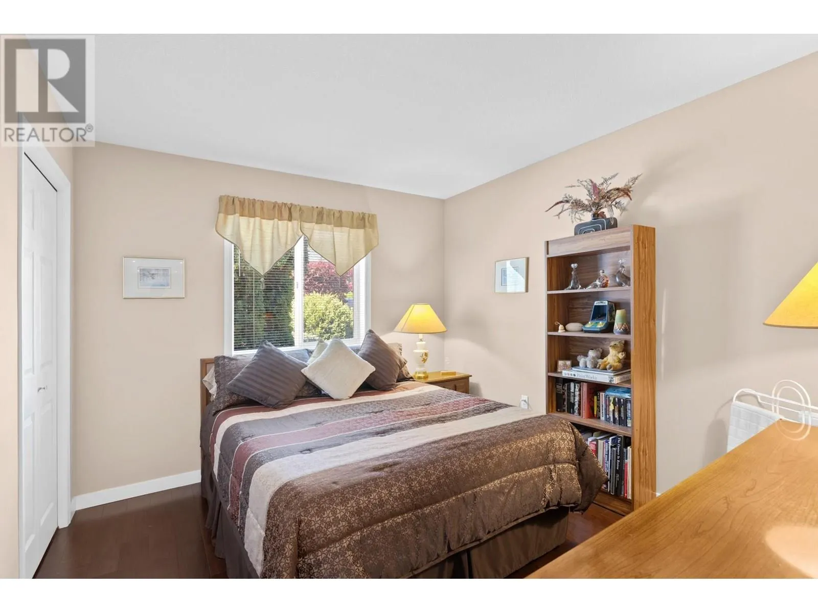 3786 Inglis Place