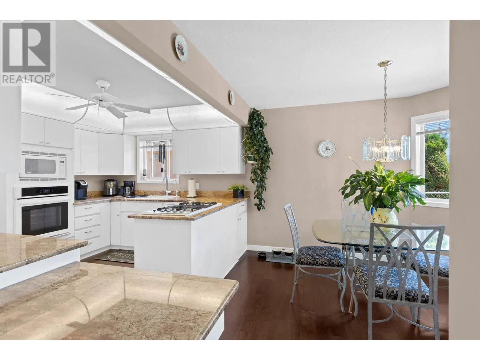 3786 Inglis Place