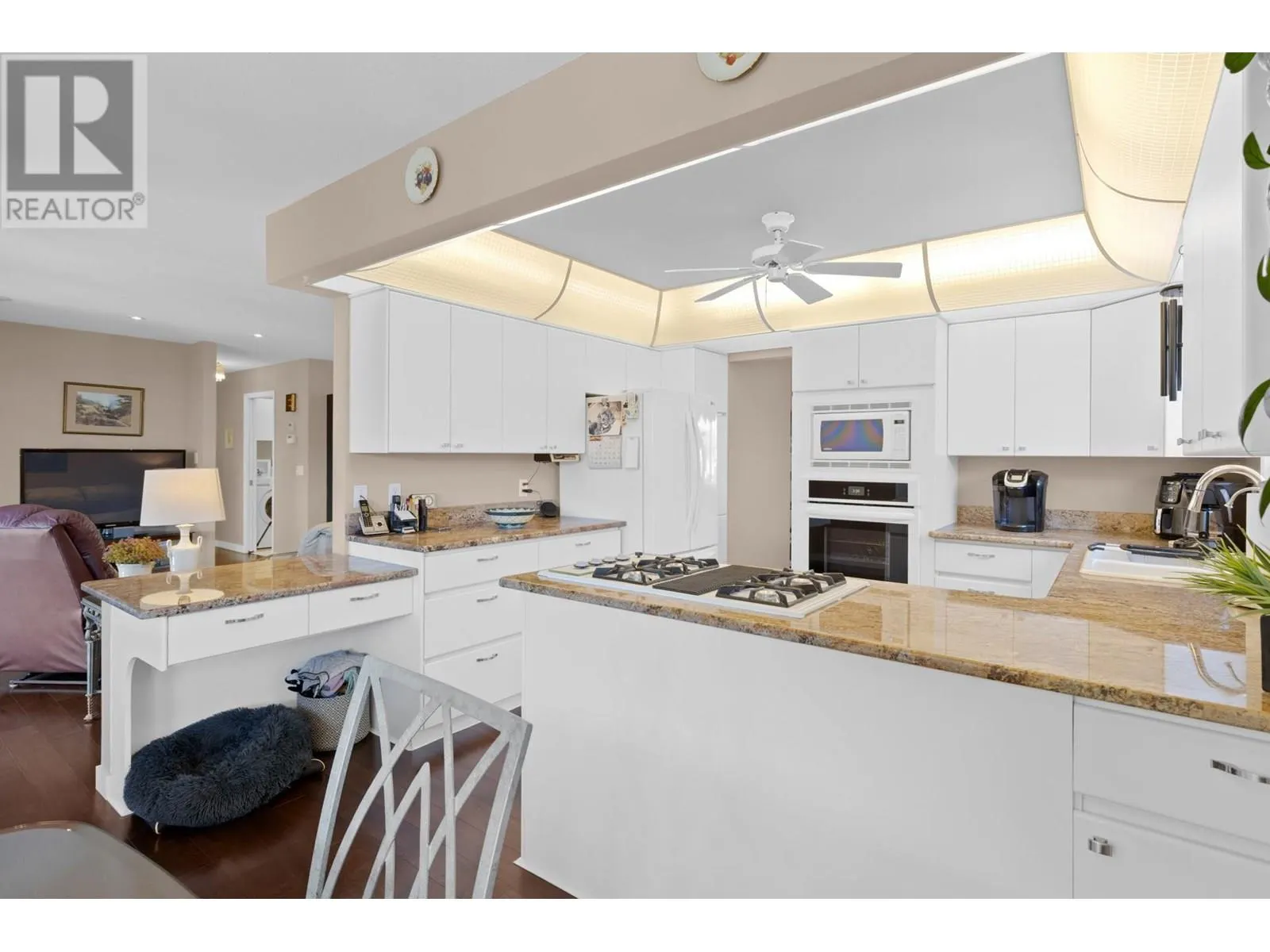 3786 Inglis Place