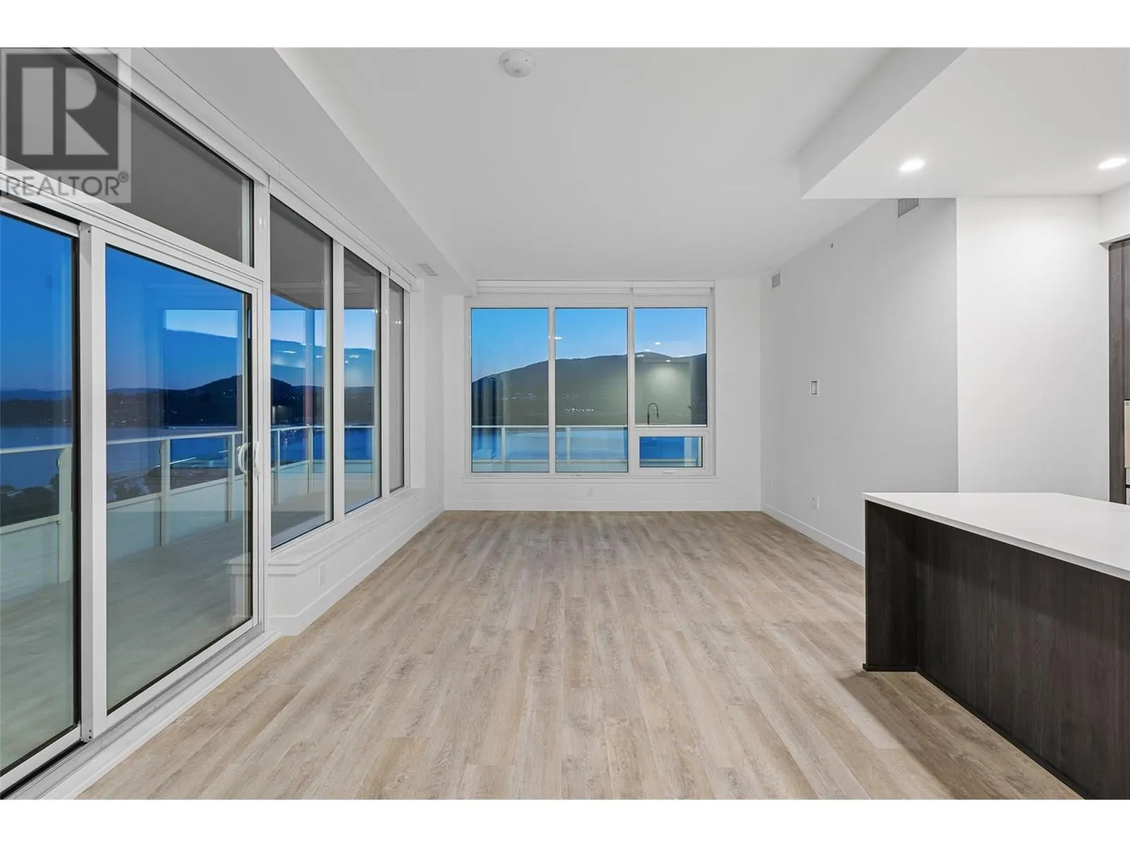 238 Leon Avenue Unit# 2207