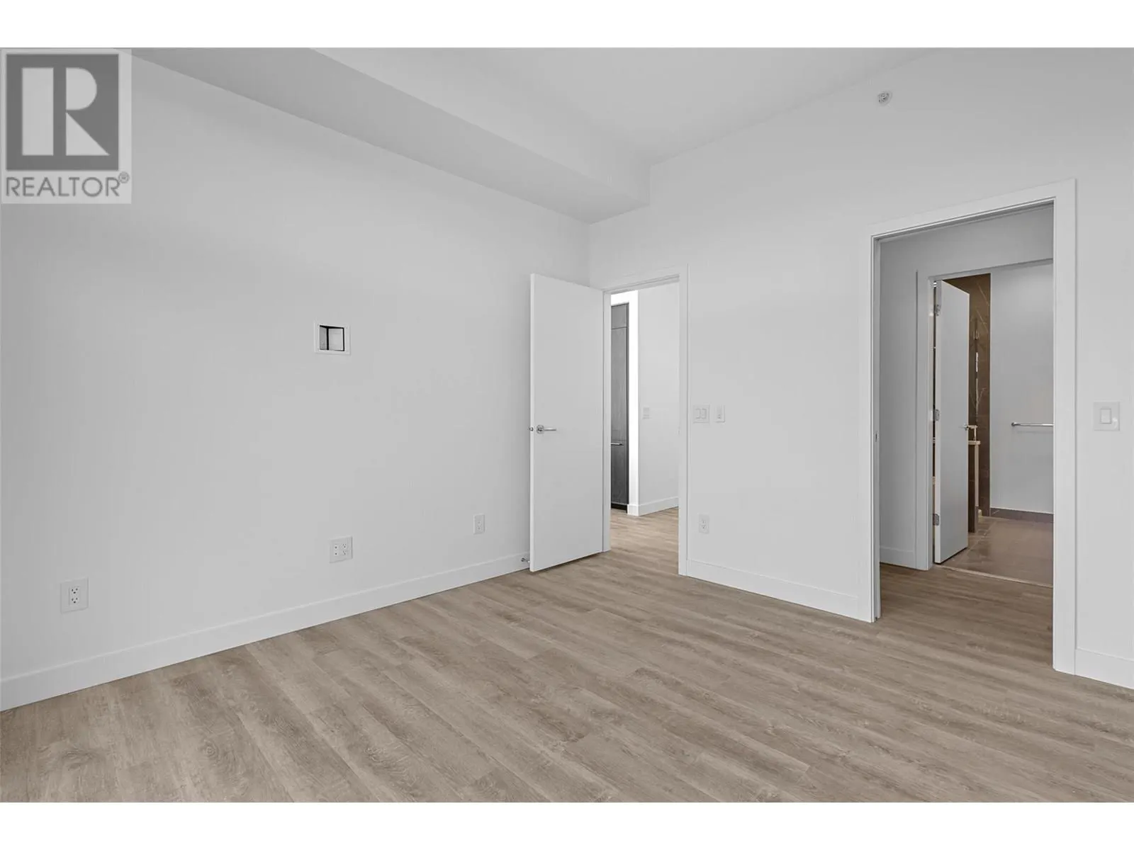 238 Leon Avenue Unit# 2207