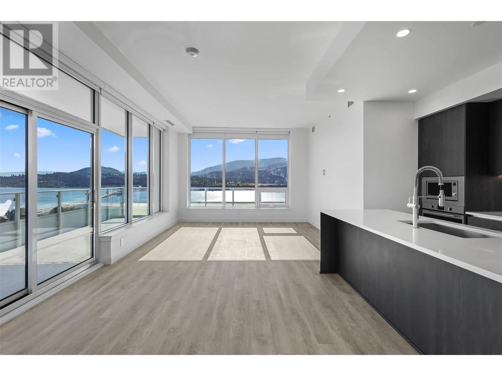 238 Leon Avenue Unit# 2207