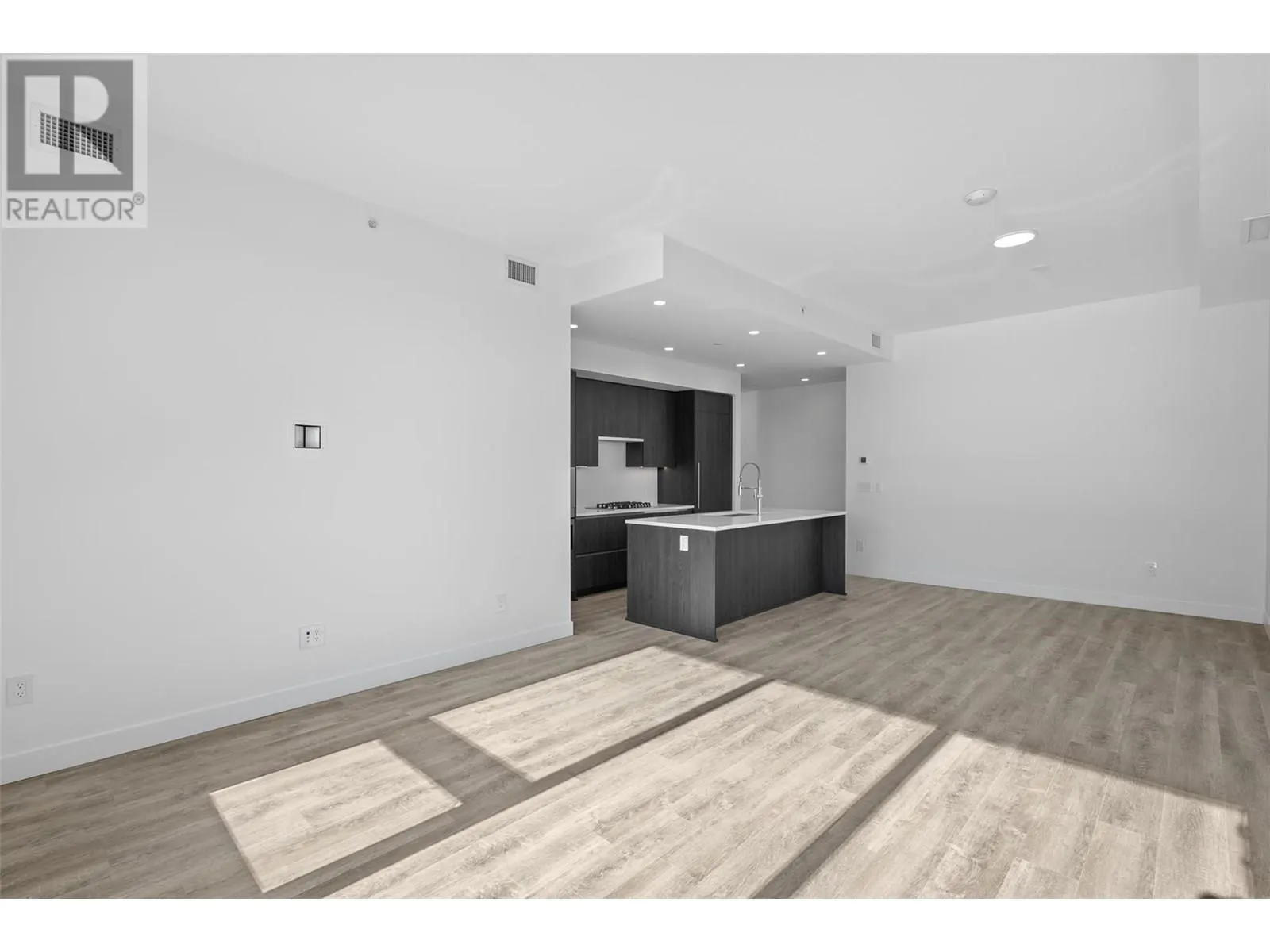 238 Leon Avenue Unit# 2207