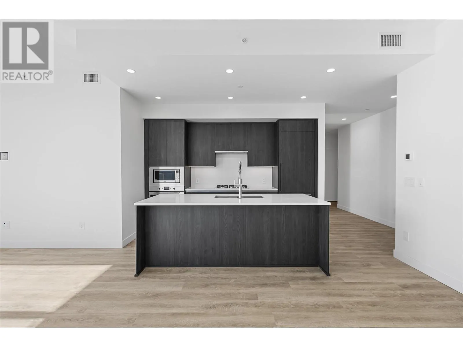 238 Leon Avenue Unit# 2207