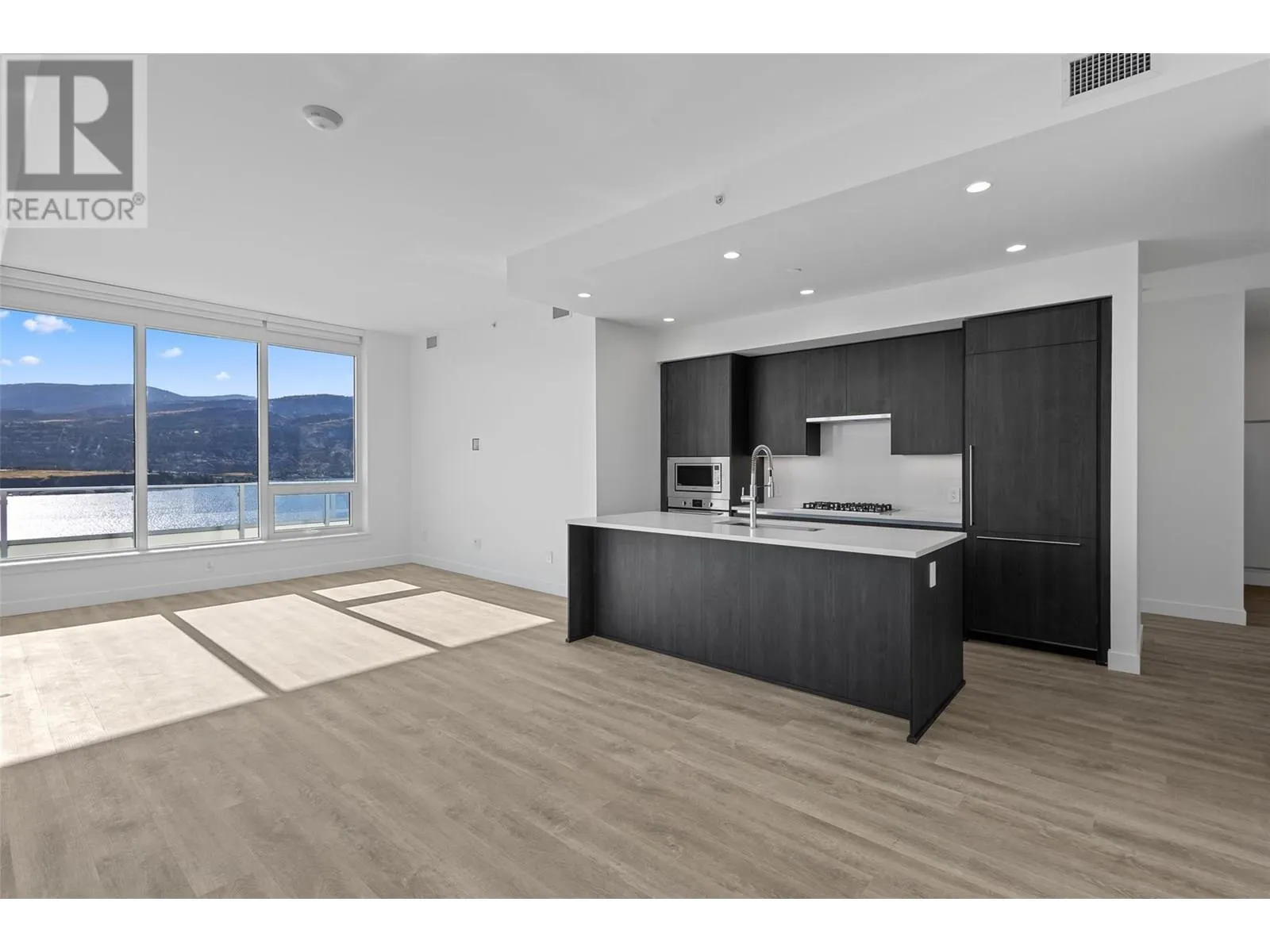 238 Leon Avenue Unit# 2207