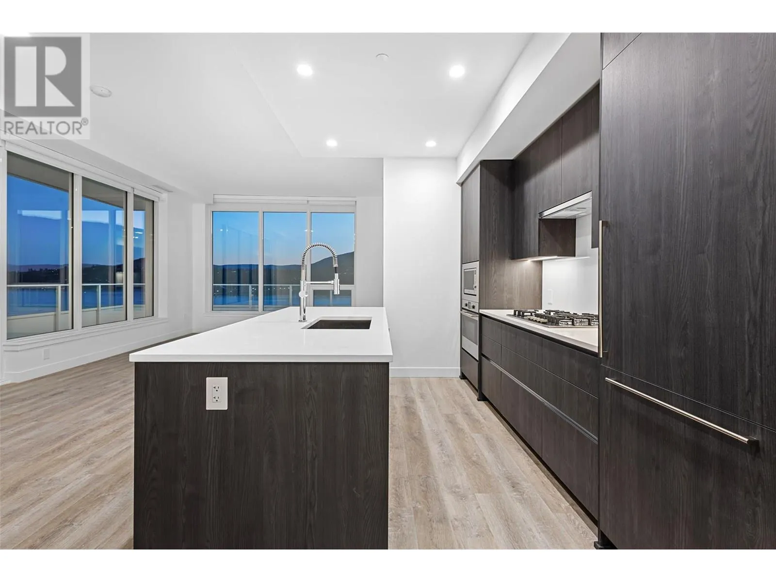 238 Leon Avenue Unit# 2207