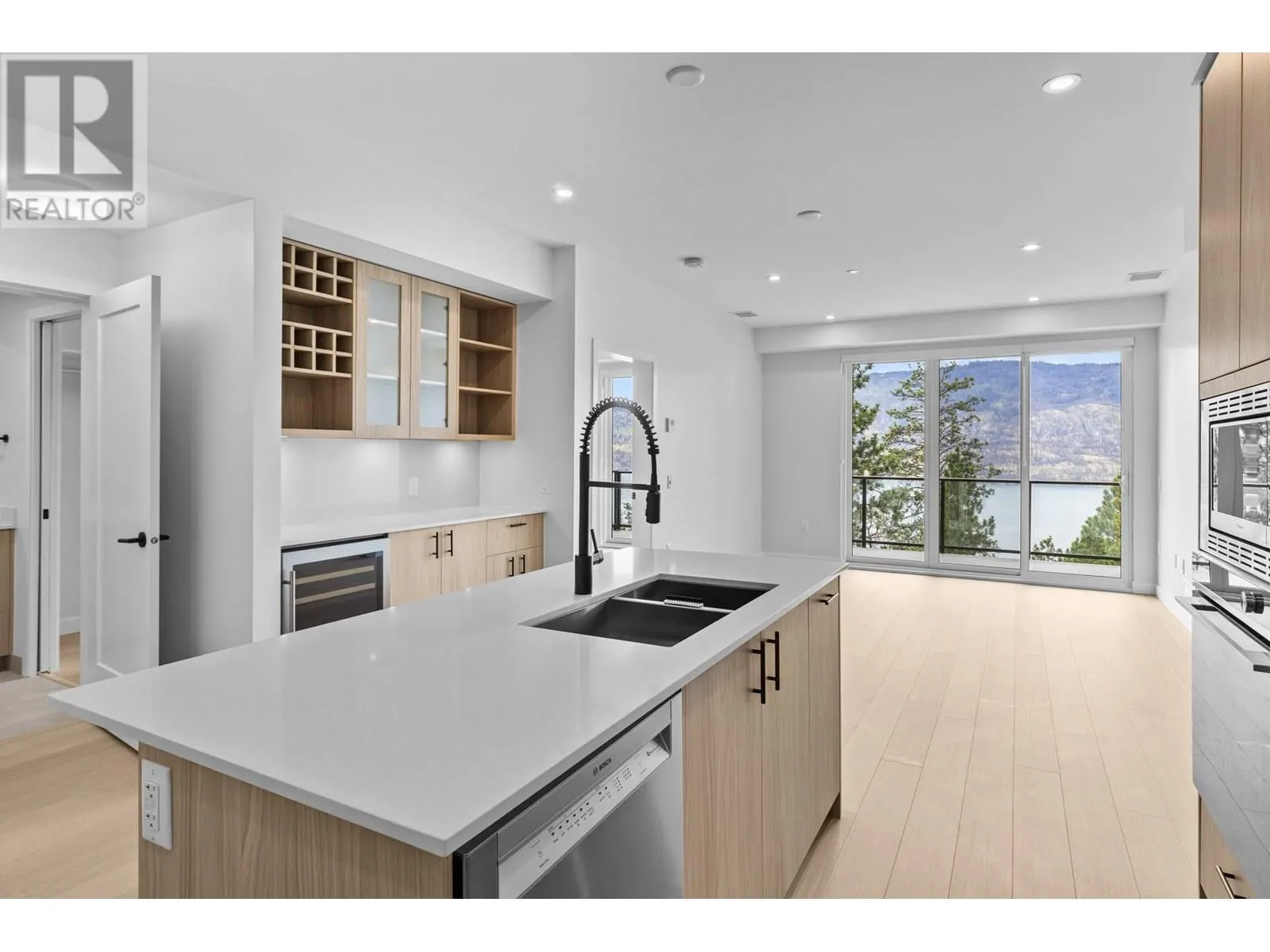 9654 Benchland Drive Unit# 409