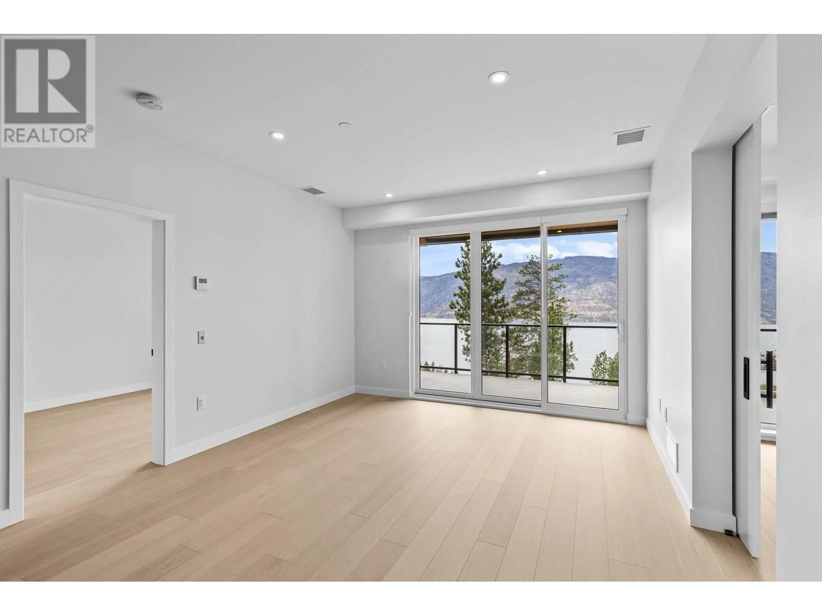 9654 Benchland Drive Unit# 409