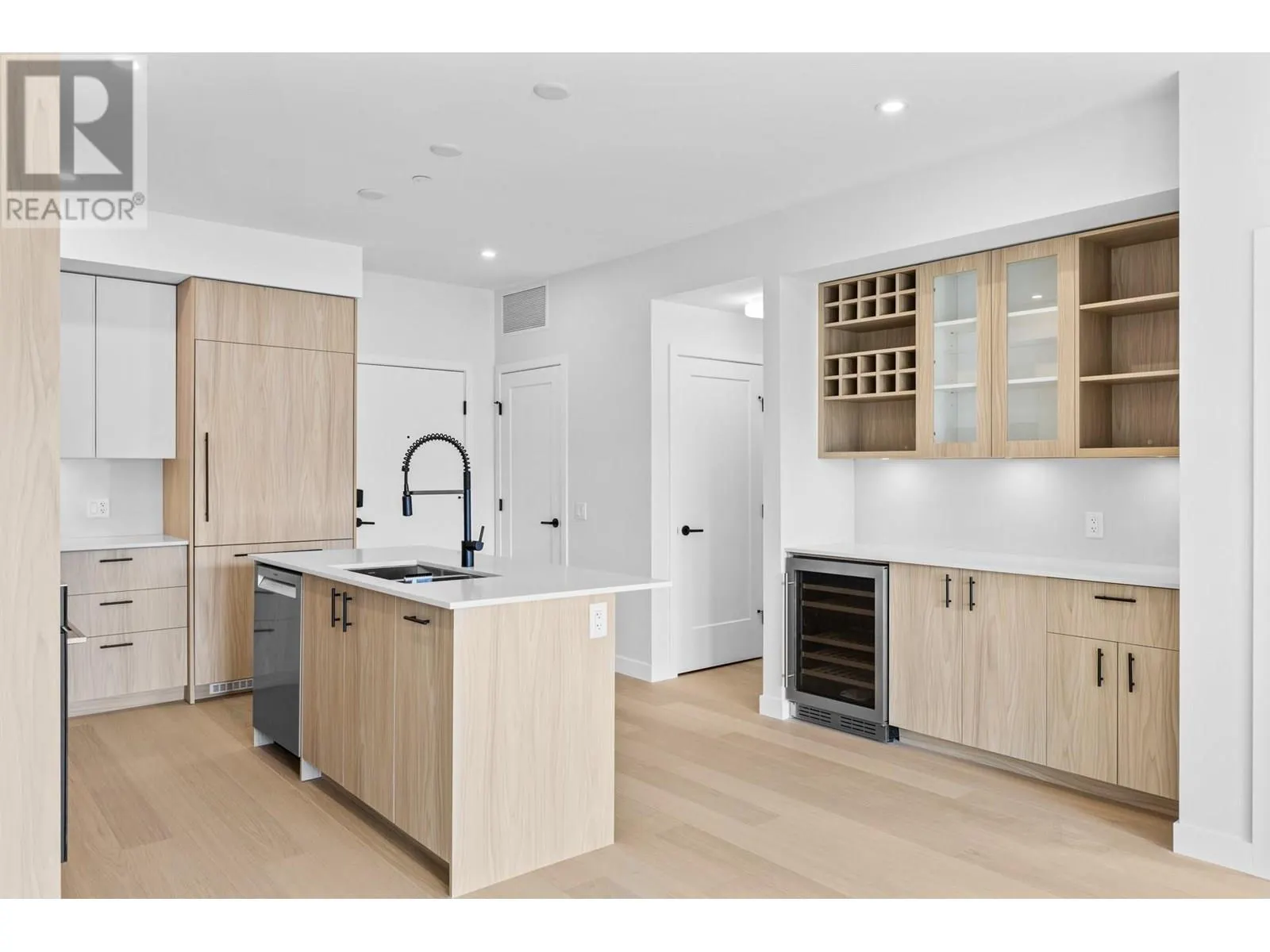 9654 Benchland Drive Unit# 409