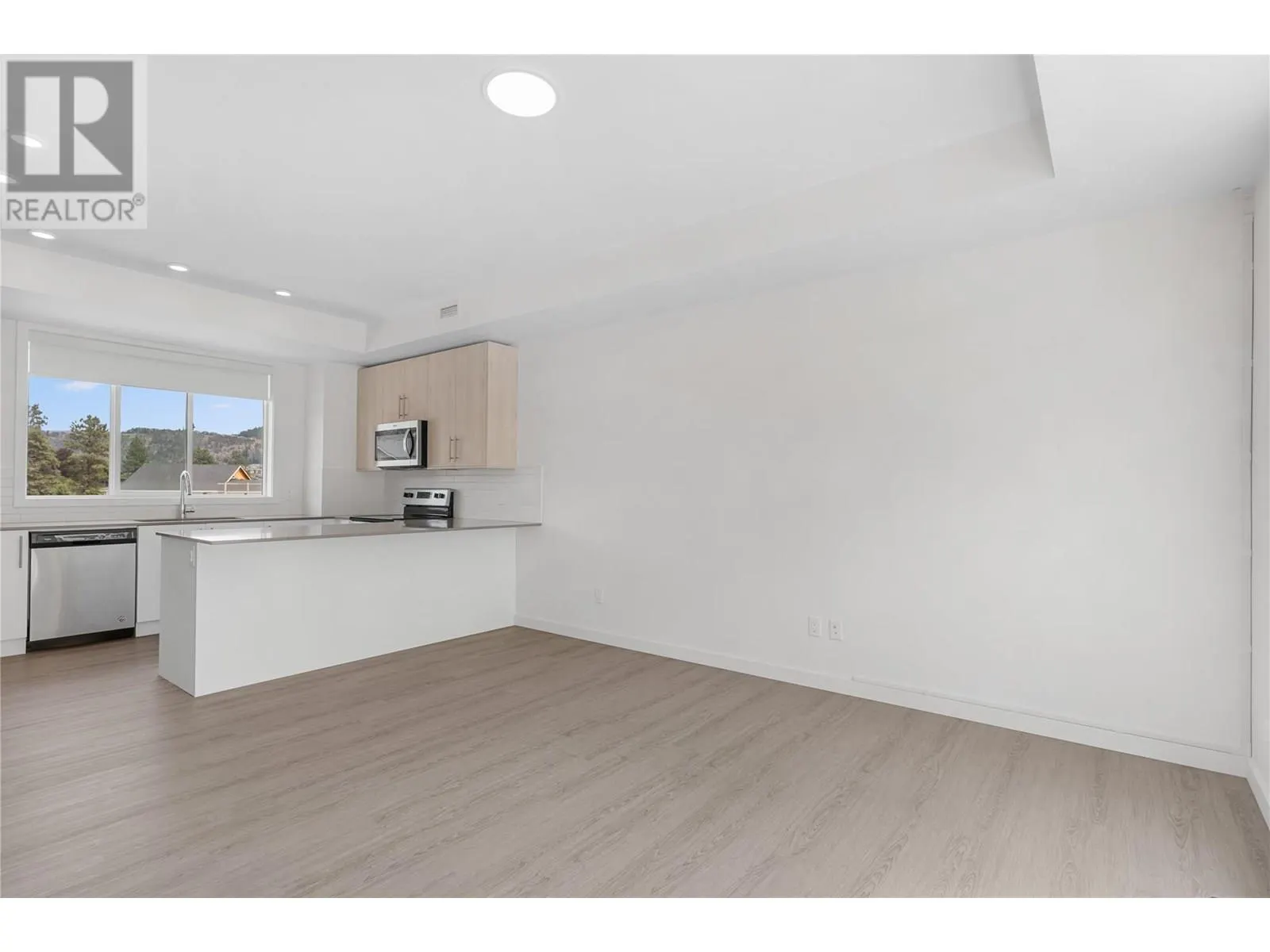 685 BOYNTON Place Unit# 6