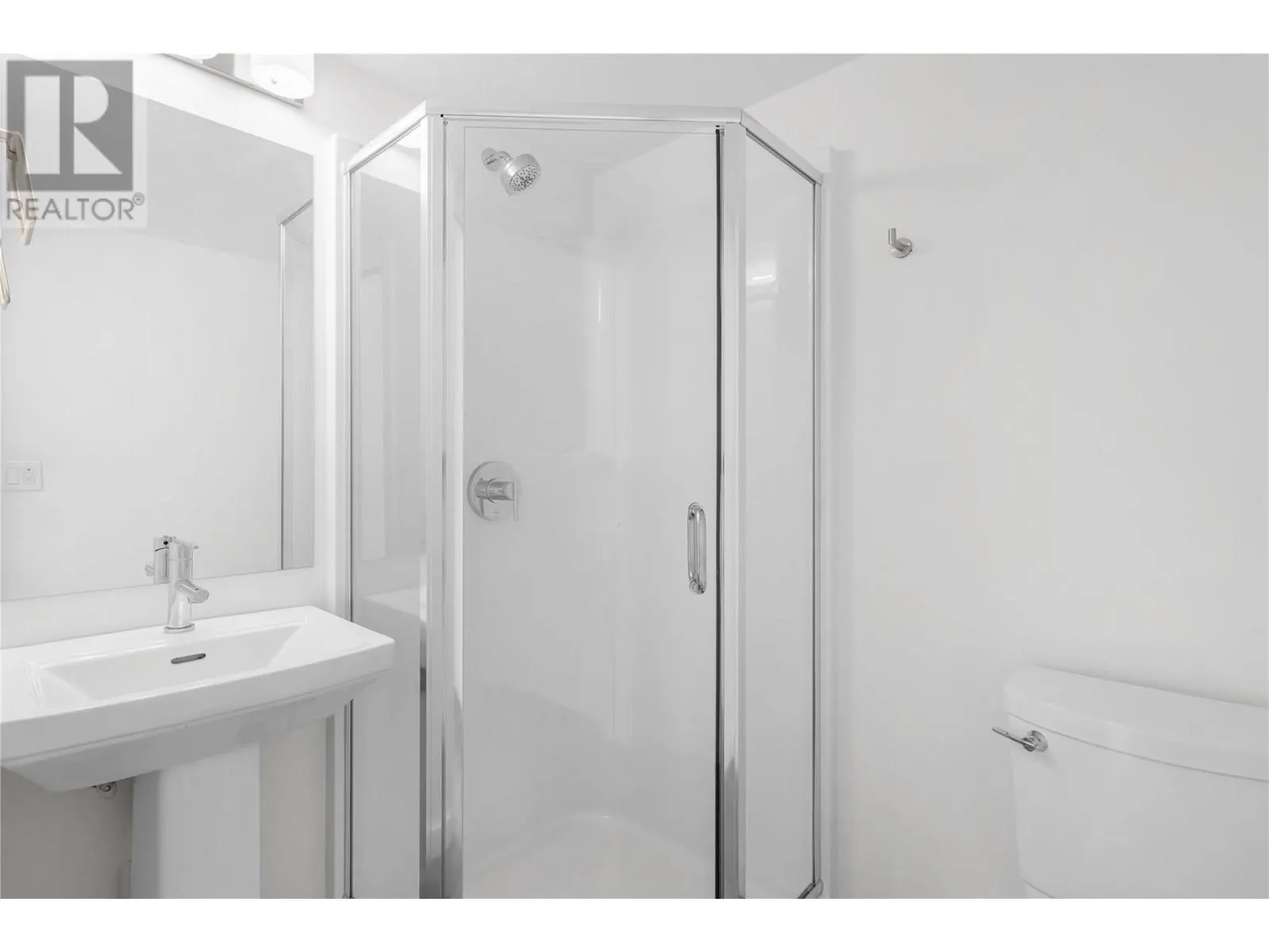 685 BOYNTON Place Unit# 6